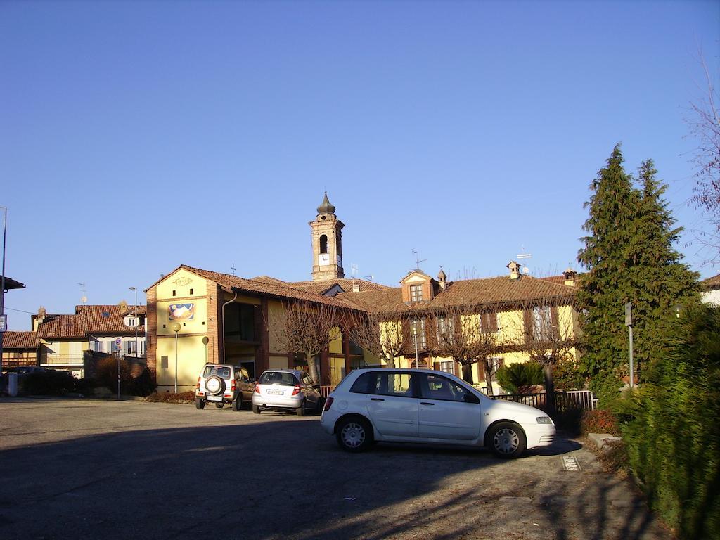 Appartement Al Centro Del Borgo à Guarene Extérieur photo