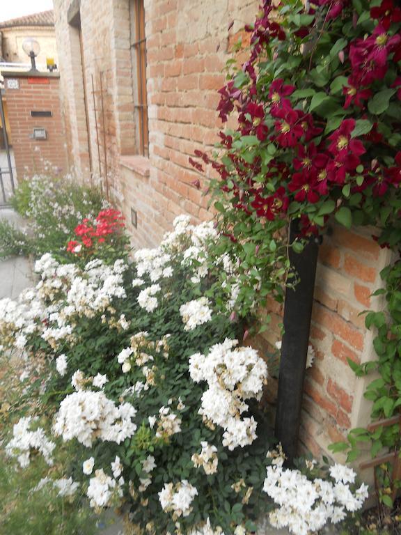 Appartement Al Centro Del Borgo à Guarene Extérieur photo
